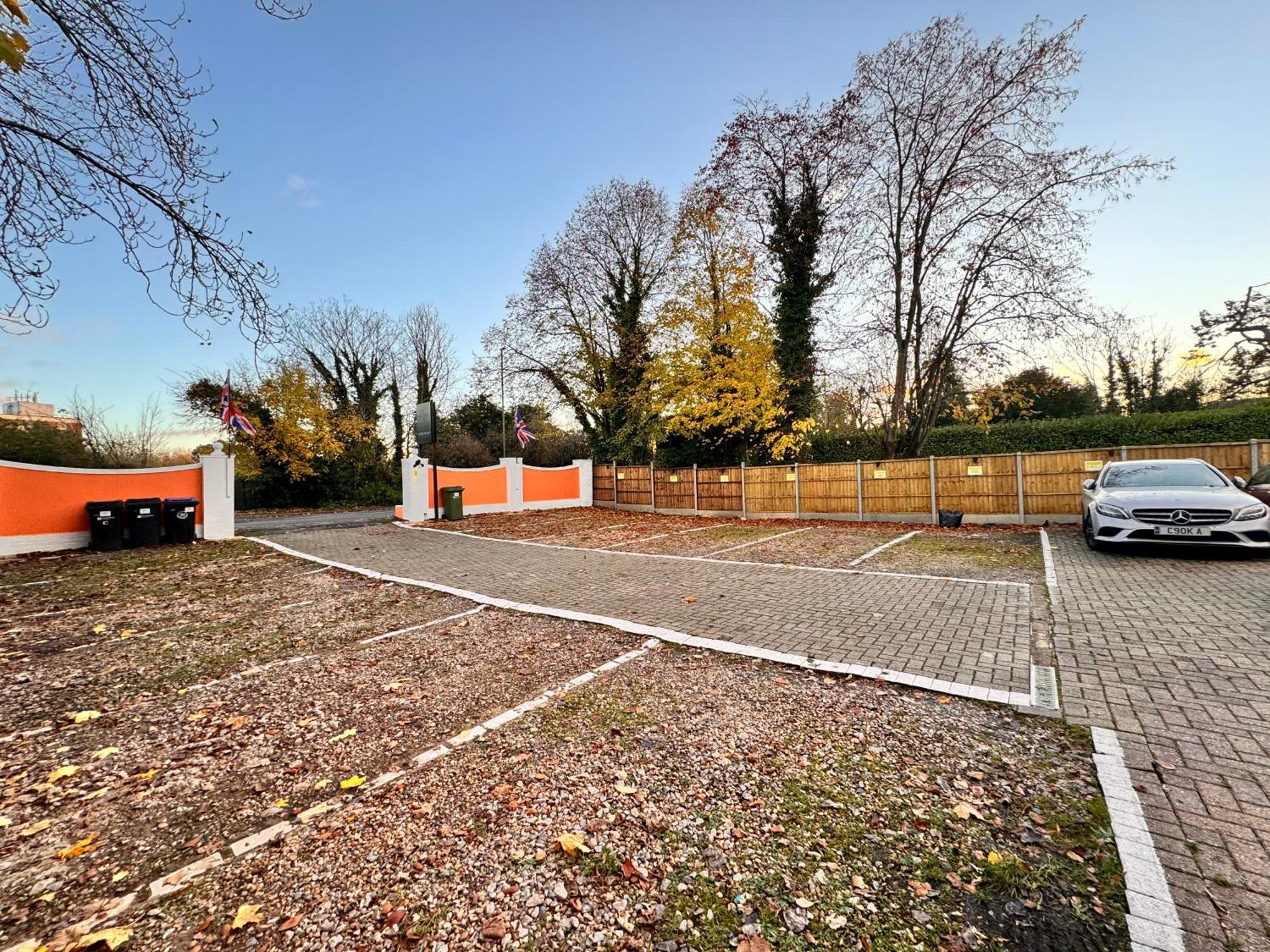 All Seasons Gatwick Guest House & Parking Horley Eksteriør bilde